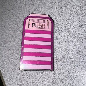 Disney trading pin Cheshire Cat "Character Trash Bins Mystery Collection 2025